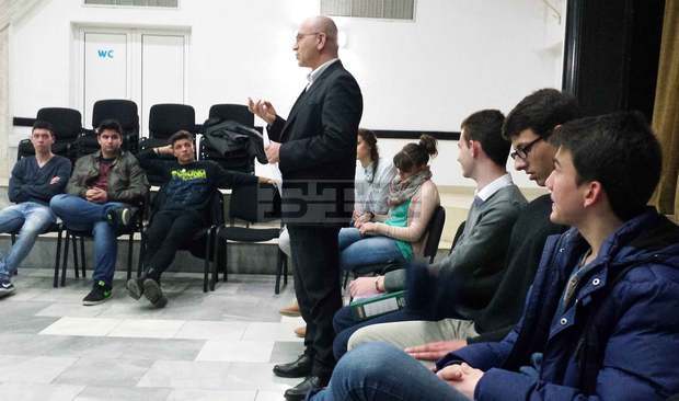 В Стара Загора дискутираха контрола в нощните заведения