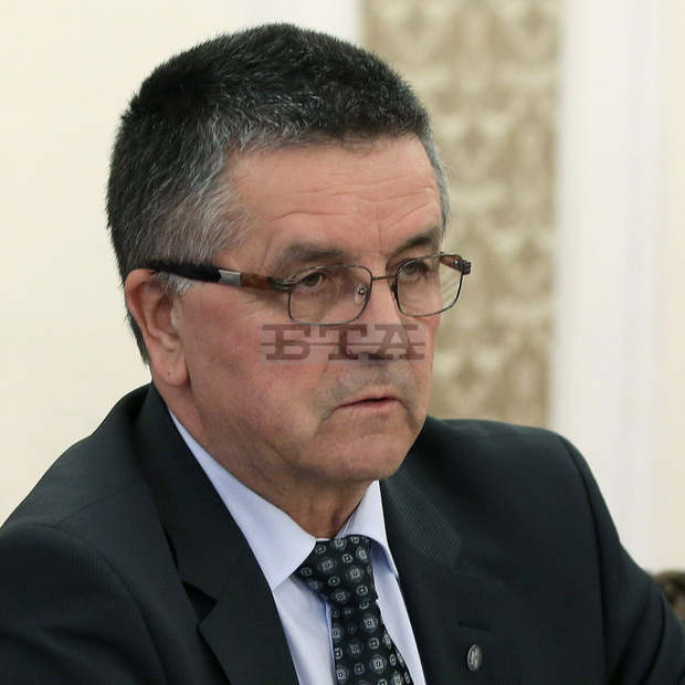 ПГ на ДПС ще обсъди на нарочно заседание дали да подкрепи кандидатурата на  Димитър Радев за управител на БНБ