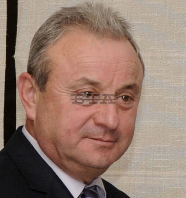 Кметът на община Ловеч е кандидатът на БСП за четвърти мандат Кметът на община Ловеч е кандидатът на БСП за четвърти мандат