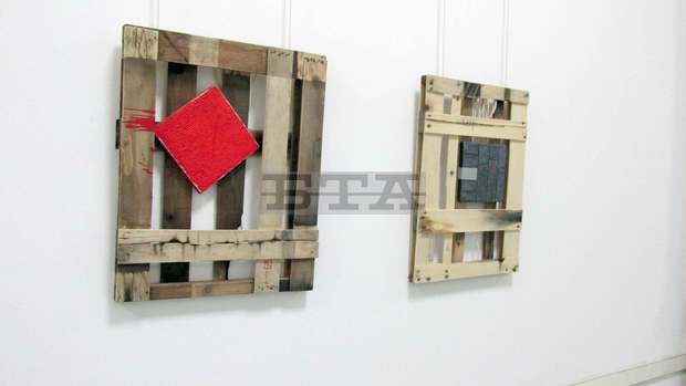 Силистренският художник Йордан Кисьов излиза извън рамките на  обикновената картина, доближава се до архитектурата, смята  критик от Румъния