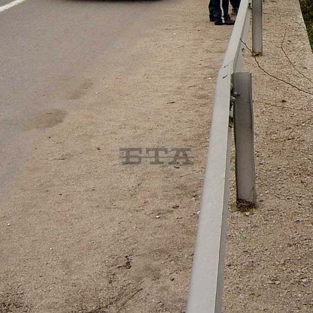 Близо 200 метра мантинела  е била открадната  край Ябланица