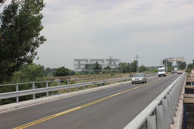Скоро мостът над р. Вит при Ясен ще бъде готов за експлоатация