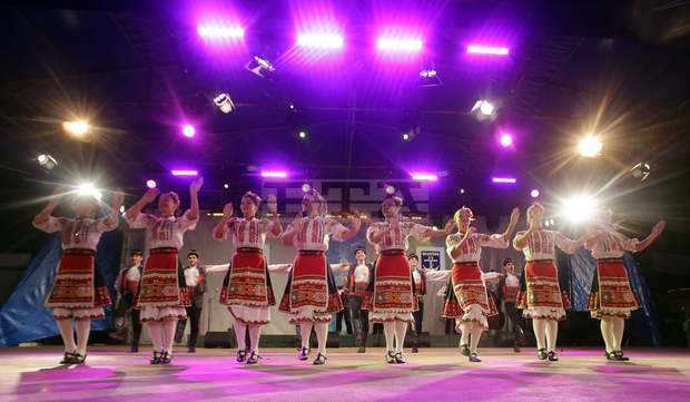 Фолклорният танцов театър "Найден Киров" отбелязва 55-та си годишнина с концерт в Русе