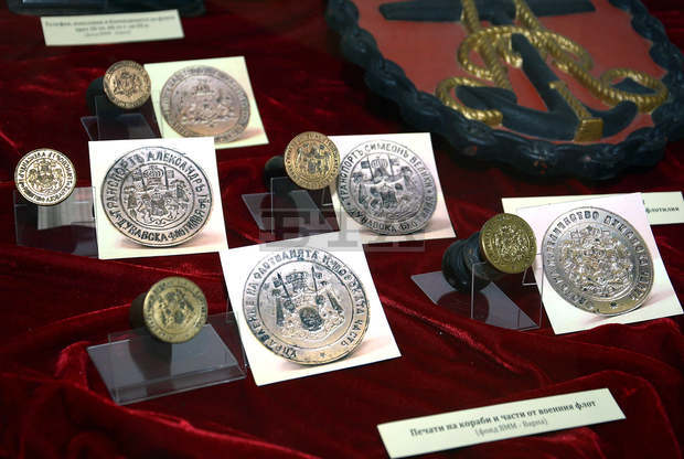 Военноморският музей във Варна показва изложба от реликви-символи на българската държавност