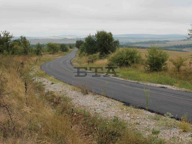 Завърши ремонтът на пътя между селата Птичево и Горско село в община Омуртаг