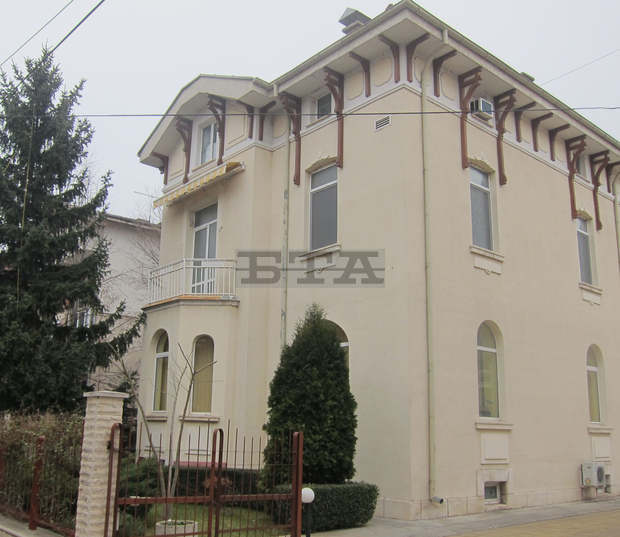 В Плевен  ще бъде представен  болничен асистент робот