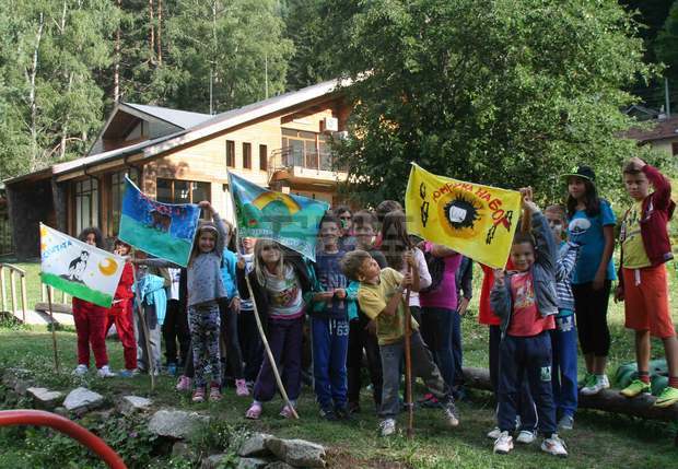Приключенското училище  по планинарство в Рила край Благоевград привлече и това лято много деца