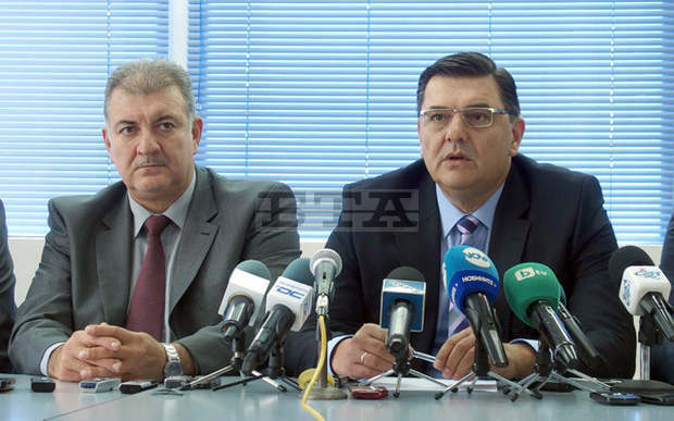 Полицейските шефове в Асеновград и Първомай са арестувани за прикриване на престъпления