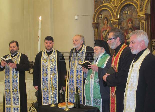 Плевенският митрополит Игнатий отслужи панихида по повод 134 години от гибелта на руския император Александър Втори Плевенският митрополит Игнатий отслужи панихида по повод 134 години от гибелта на руския император Александър Втори