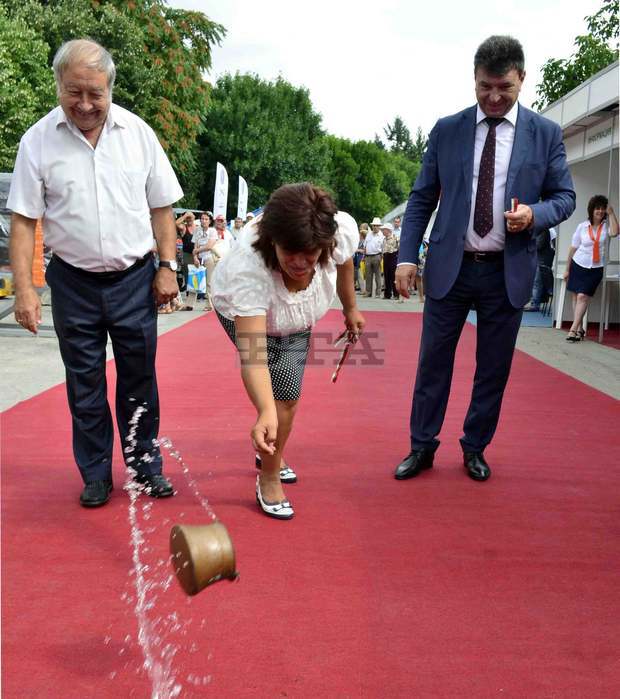 Близо 90 фирми се представят на международния панаир "Селското стопанство и всичко за него" в Добрич