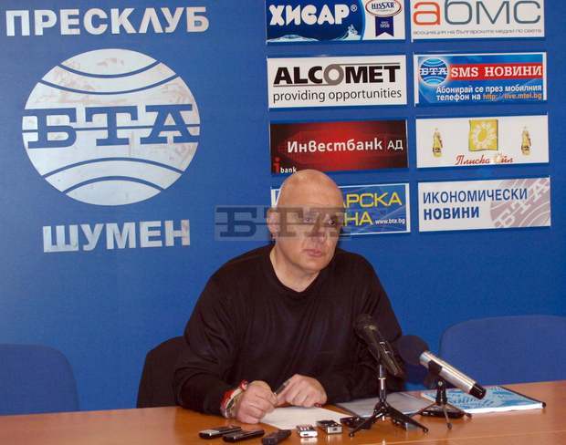 Изпълнителният директор на "Топлофикация-Шумен" смята, че дружеството ще заработи през есента на 2015 година Изпълнителният директор на "Топлофикация-Шумен" смята, че дружеството ще заработи през есента на 2015 година