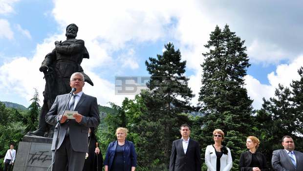 Откриха "Ботеви дни 2015" във Враца, посветени на 139-годишнина от подвига на Христо Ботев и неговата чета