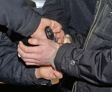 Кюстендилски полицаи са задържали мъж, обявен за издирване чрез Шенгенската информационна система 