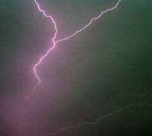 Мълния предизвика пожарв добричкото село Славеево