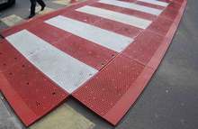 В  Смолян започна поставяне на "легнали полицаи"