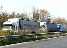 Въведено е ограничение на движението на тежкотоварни автомобили над 20 тона по пътя Силистра-Русе 