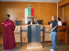 Условни присъди получиха албанци за влизане нелегално в България