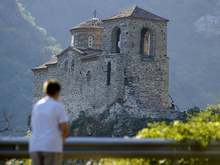 Църквата от Асенова крепост е държавна собственост и няма да се прехвърля на Бачковския манастир 