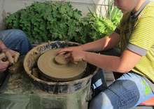 Летни занимания за децата предлагат трите извънучилищни звена в Разград