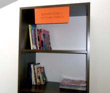 Безплатна библиотека разнообразява престоя на пътниците на автогарата в Пазарджик