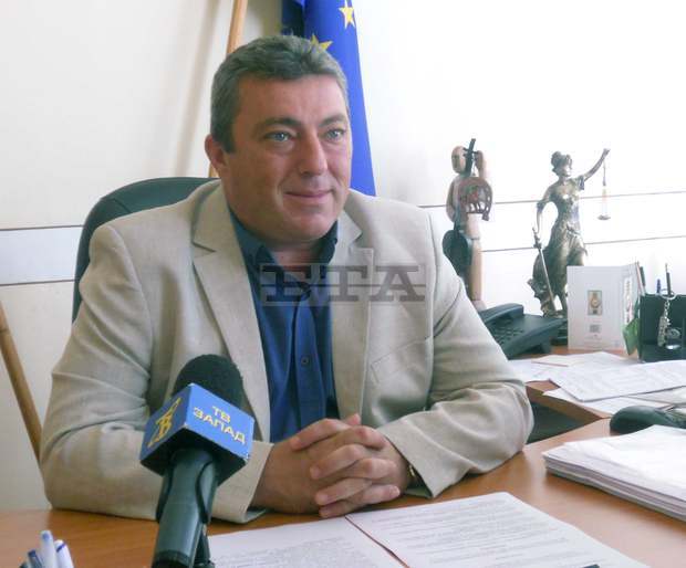 Досегашният председател на ОбС в Кюстендил Иван Андонов беше преизбран на поста