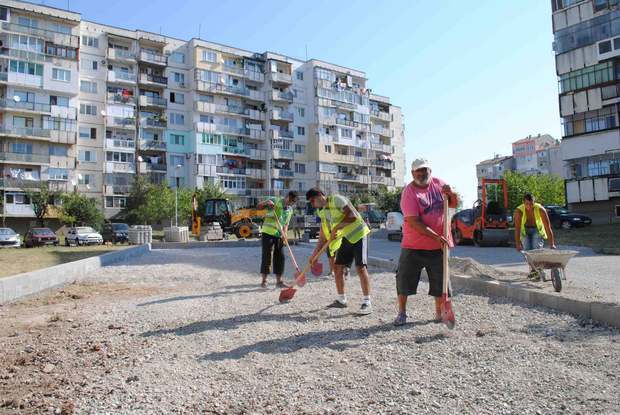 Нови детски площадки ще има в ремонтираните парковевъв Велико Търново