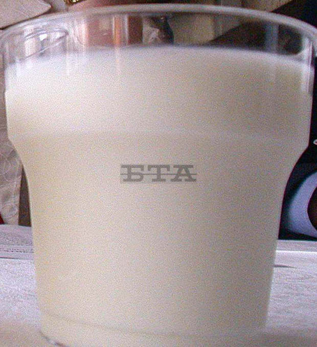 Млекопроизводители настояват държавата да защити бизнеса им 