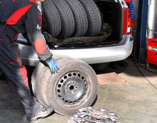 В Добричка област най-голям е делът на наетите в преработващата промишленост