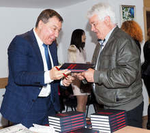 В Несебър започна инициативата "Дари книга"