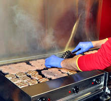 Община Перник започна прием на заявления за празничния базар по случай Деня на града