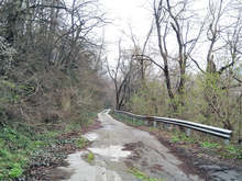 Предстои ремонт на пътя към манастира "Света Троица" край Велико Търново