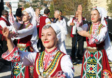 "4Magic" и Ансамбъл "Мизия" участват в новогодишната програма на Община Търговище