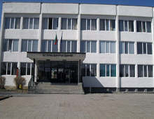 Четиричленна комисия от общински съветници в Ловеч ще проверява забавен проект за ремонт на училище в града