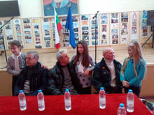 С инициативата "Китка мъдрости от дядо" деца от Свищов съживяват фолклорното наследство