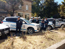 Седемнайсет високо проходими автомобила получиха РУ в Кюстендилска област