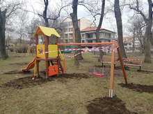 Децата на Каварна имат нова площадка за игра