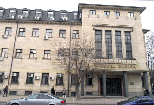 Пловдивският апелативен съд потвърди ареста на трима мъже, заловени на границата при контрабанда на 6.6 килограма наркотик Пловдивският апелативен съд потвърди ареста на трима мъже, заловени на границата при контрабанда на 6.6 килограма наркотик