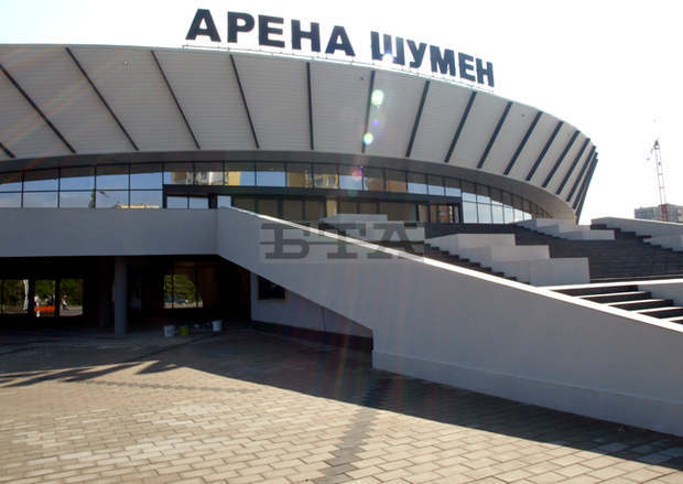 Благотворителният спектакъл "Шоу без име" на Нешка Робева ще гостува в Шумен Благотворителният спектакъл "Шоу без име" на Нешка Робева ще гостува в Шумен