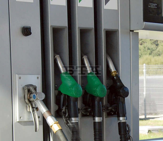 Членовете на Българската петролна и газова асоциация предприемат редица мерки за дезинфекция на помещенията и социална дистанция в бензиностанциите Членовете на Българската петролна и газова асоциация предприемат редица мерки за дезинфекция на помещенията и социална дистанция в бензиностанциите