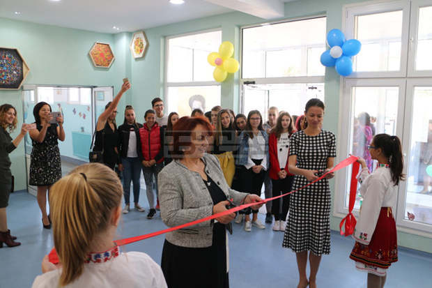 Център по предприемачество и и природни науки откриха в училище в Берковица Център по предприемачество и и природни науки откриха в училище в Берковица