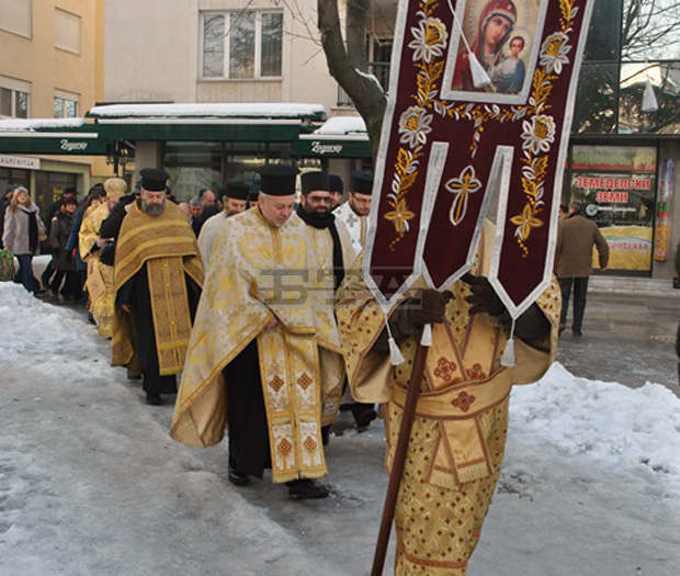 С литийно шествие и с Богоявленски водосвет Русе ще отбележи Йордановден С литийно шествие и с Богоявленски водосвет Русе ще отбележи Йордановден