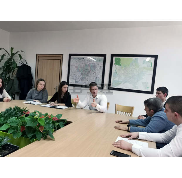 Кметът Живко Тодоров изслуша предложения на младите хора в Стара Загора