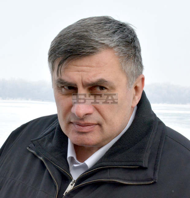 Около 20 прага затрудняват корабоплаването по Дунав Около 20 прага затрудняват корабоплаването по Дунав