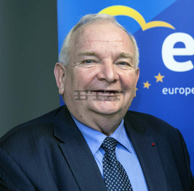 Президентът на ЕНП Жозеф Дол: Социалистите завиждат, защото Бойко Борисов е най-успешният шеф в Европа Президентът на ЕНП Жозеф Дол: Социалистите завиждат, защото Бойко Борисов е най-успешният шеф в Европа