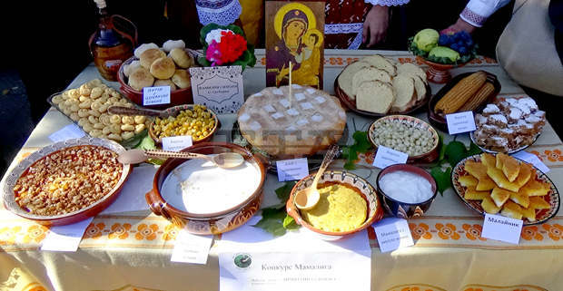 Най-вкусната мамалига се приготвя в силистренското село Сребърна и великотърновското Горско Ново село Най-вкусната мамалига се приготвя в силистренското село Сребърна и великотърновското Горско Ново село