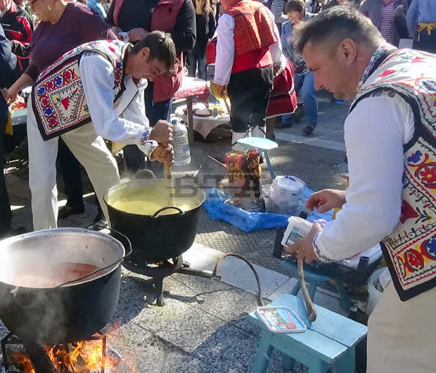 Мамалига по рецепта от 1750 г. може да се опита на фестивал в силистренското село Нова Черна