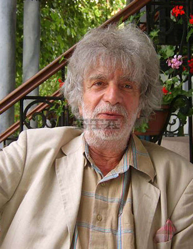 Есенните празници "Никола Манев " събират почитатели на изкуствотоза 20-ти пореден път в Чирпан