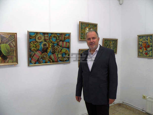 Николай Пенков откри 38-та си изложба в Монтана Николай Пенков откри 38-та си изложба в Монтана