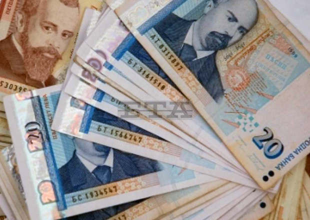 Община Радомир подпомага петима зрелостници полусираци Община Радомир подпомага петима зрелостници полусираци
