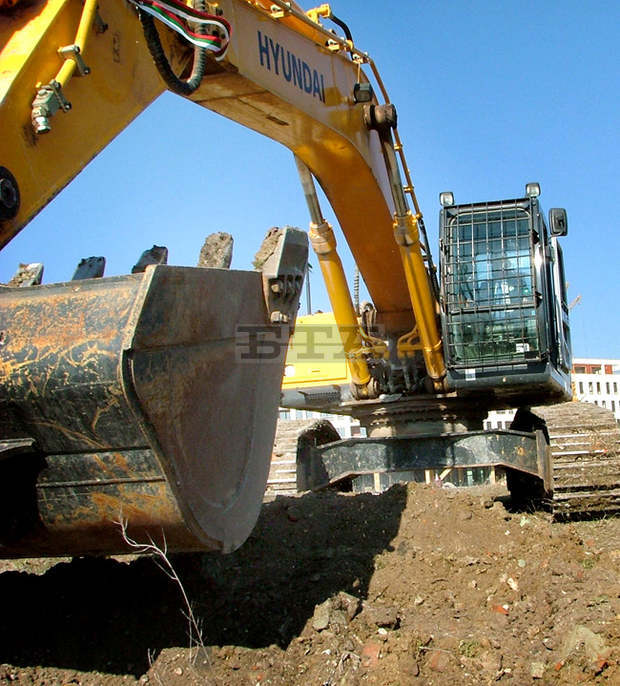Започва изграждането на подпорни стени на река Глазне в Банско
